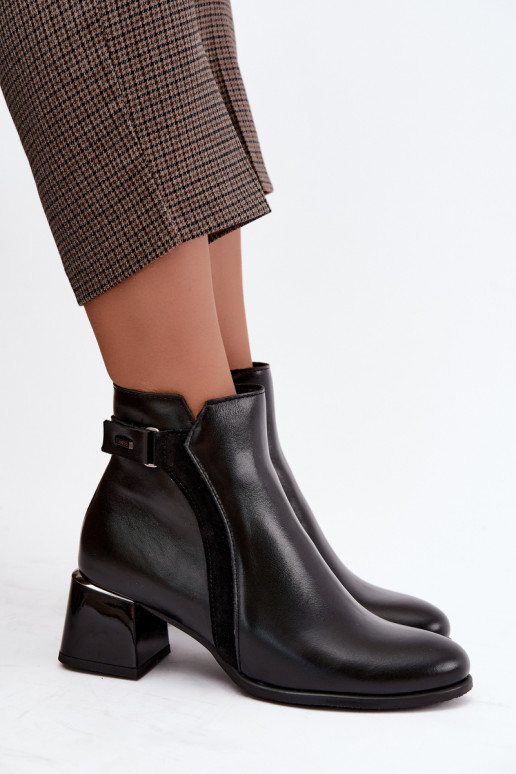 Botines de mujer de cuero sintético con tacones aislados Zazoo 60563 en color negro