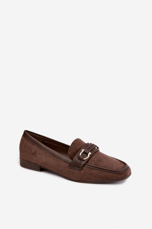 Mocasines con elementos decorativos en color marrón Evelora