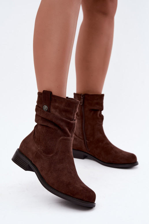 Botines aislados con volantes y tacones anchos S.Barski HY62-8102 en color chocolate