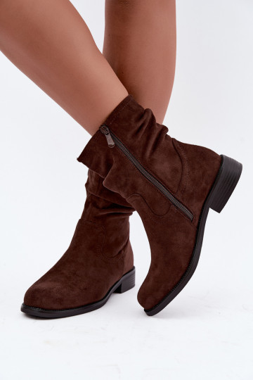 Botines aislados con volantes y tacones anchos S.Barski HY62-8102 en color chocolate 2