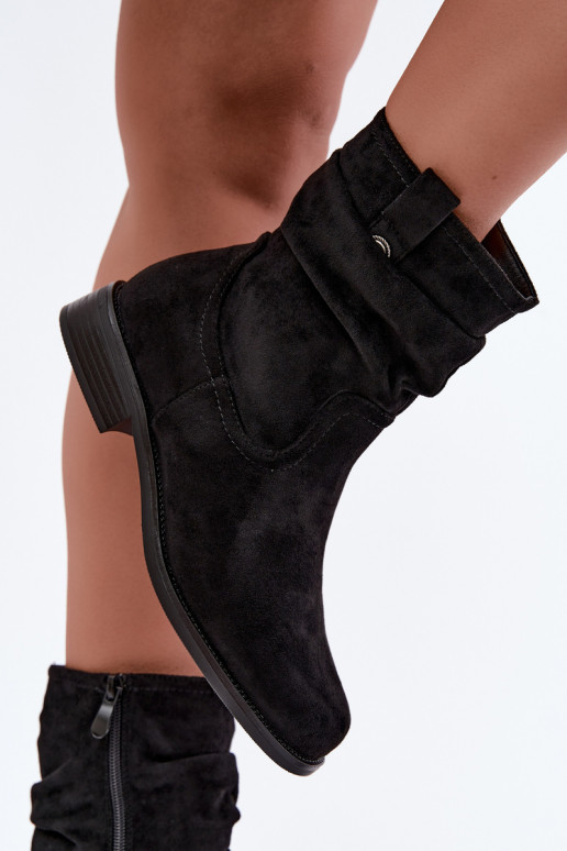 Botines cálidos con volantes y tacones anchos, negros