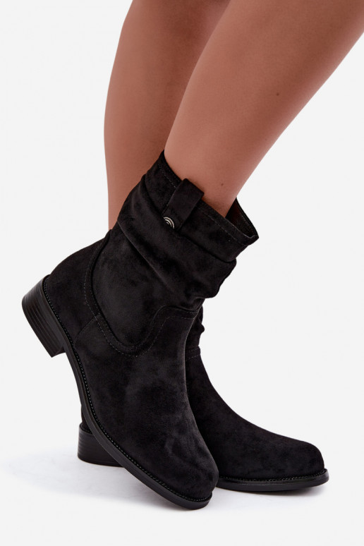 Botines cálidos con volantes y tacones anchos, negros