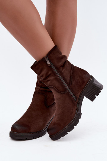Botines aislados para mujer con volantes Klocke S.Barski HY62-8100 en color chocolate 2