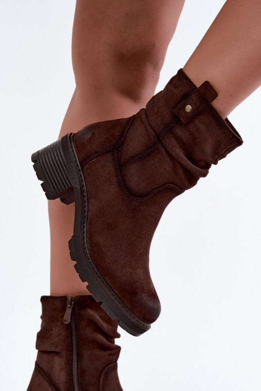 Botines aislados para mujer con volantes Klocke S.Barski HY62-8100 en color chocolate