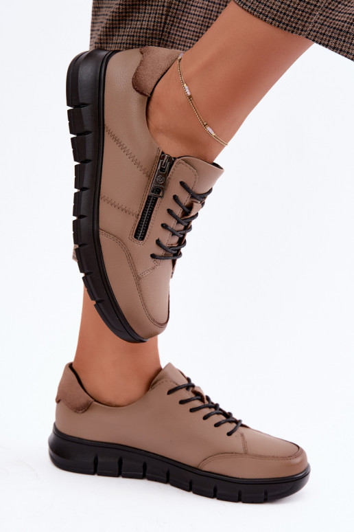 Zapatos de cuero sintético Vinceza 13130 en color arena