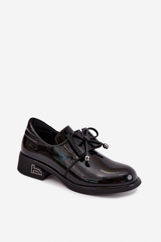 Zapatos de cuero sintético lacados con lazos T.Sokolski AN J26-190 en color negro