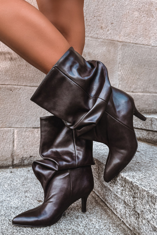 Un modelo convincente Botas de mujer Typu Slouchy con tacones CzekoladoAe Gelra