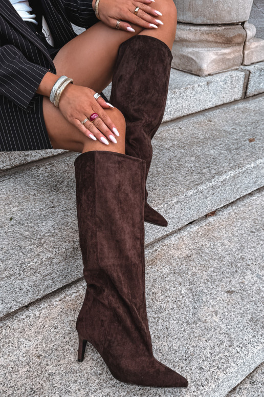 botas altas de mujer slip-on con tacones en chocolate Favra