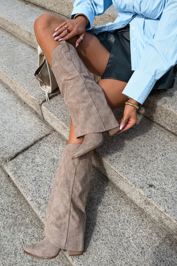 Botas altas de mujer estilo cowboy con tacón en color arena Kalena 2