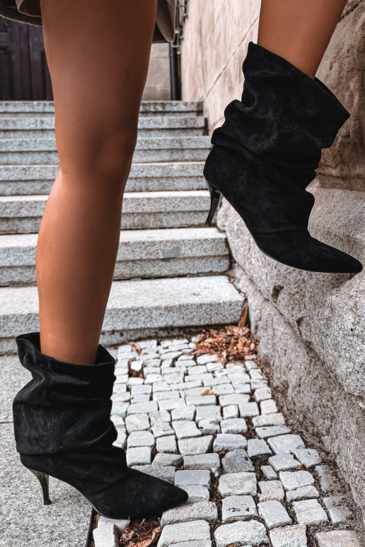 Botines slouchy de mujer con tacón fino en negro Harissa