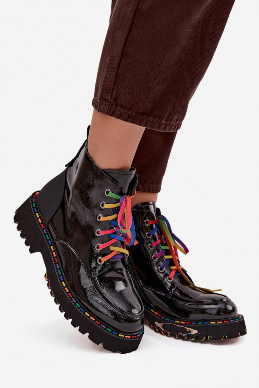 Botines de mujer de cuero con efecto charol en negro Artiker 57C0064