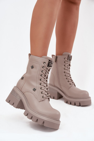 Botines de trabajo de cuero para mujer con hebillas en color arena Artiker 57C0181 2