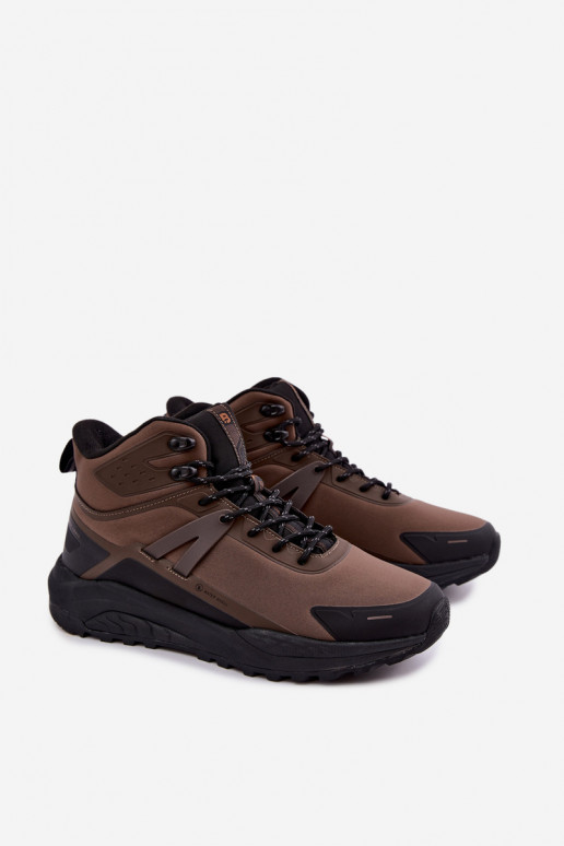 Botas de senderismo aisladas para hombres impermeables en marrón Koby