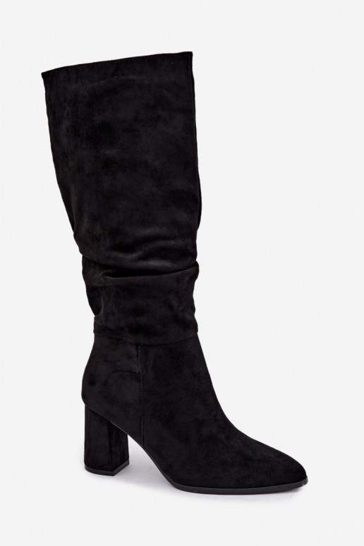 Botas de mujer aisladas hasta la rodilla con tacón en negro Raleya