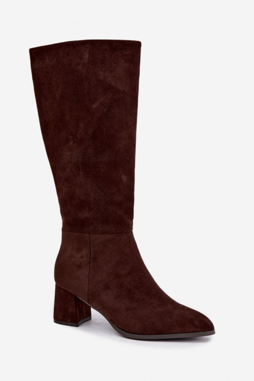 Botas de mujer aisladas hasta la rodilla con tacón en chocolate Raleya