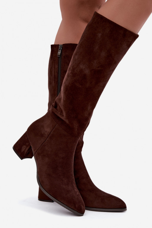 Botas de mujer aisladas hasta la rodilla con tacón en chocolate Raleya