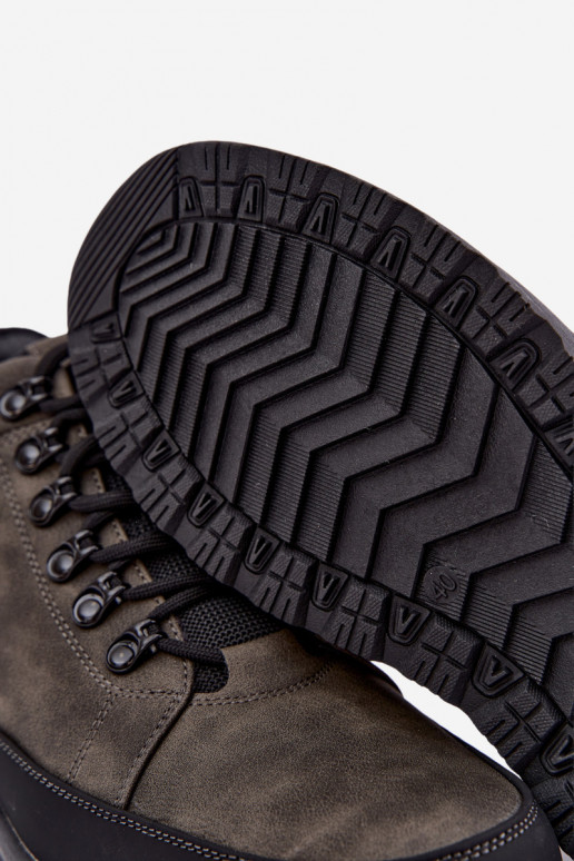 Botas de senderismo aisladas para hombres en gris Nivelle