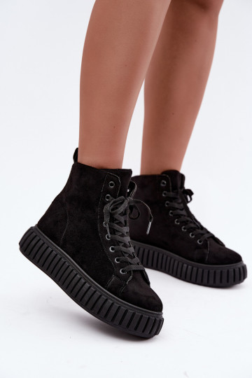 Zapatos casuales acolchados de ante sintético con plataforma en color negro Isaria