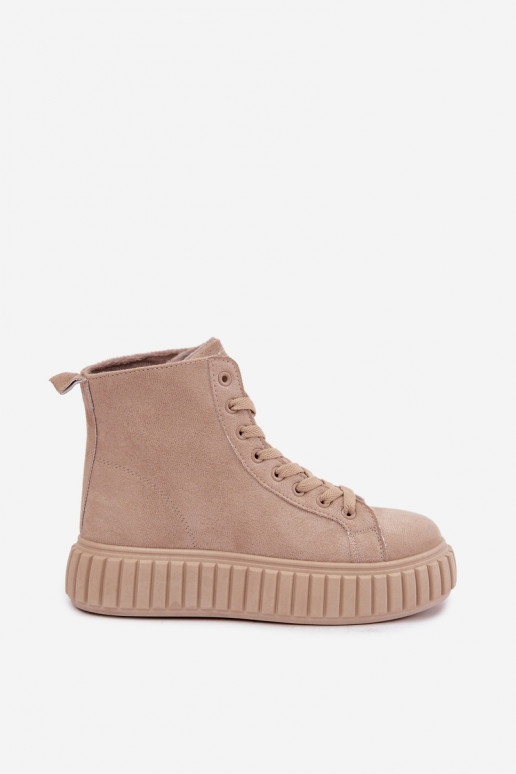 Zapatos casuales acolchados de ante sintético con plataforma en color arena Isaria