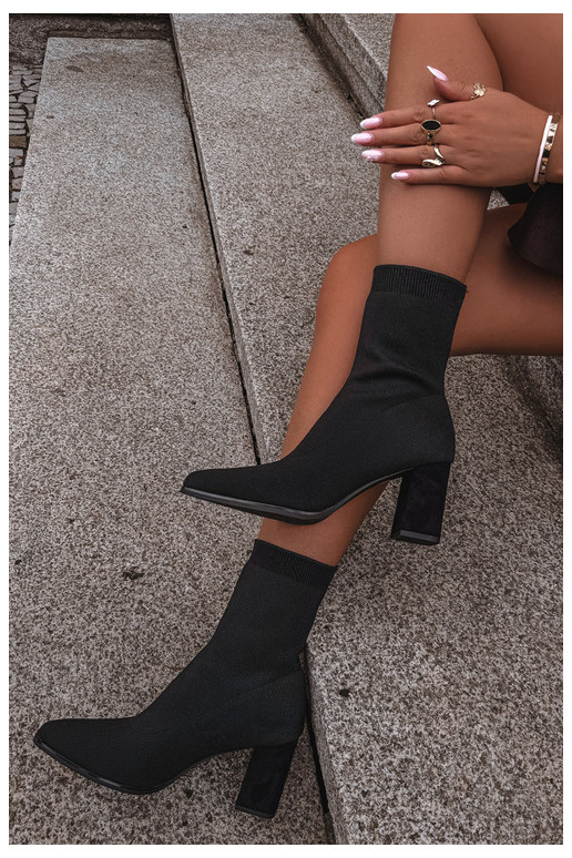 Botines cálidos para mujer modelo slip-on, negros