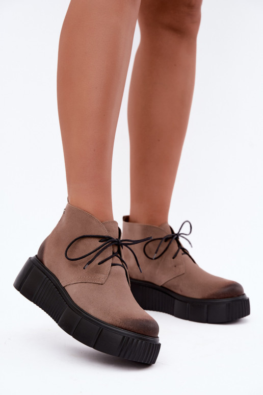 Zapatos para mujer de cuero de ante sintético acolchados con plataforma en color arena Zazoo 60588