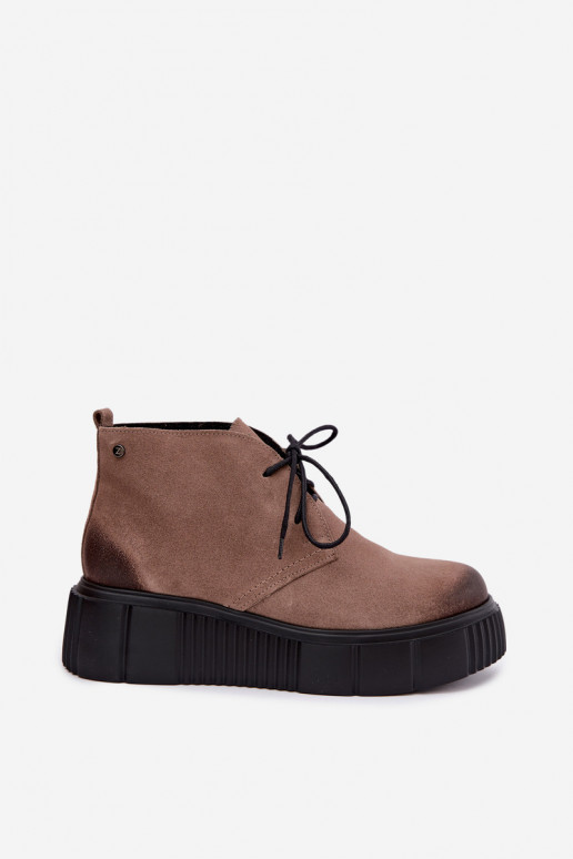 Zapatos para mujer de cuero de ante sintético acolchados con plataforma en color arena Zazoo 60588