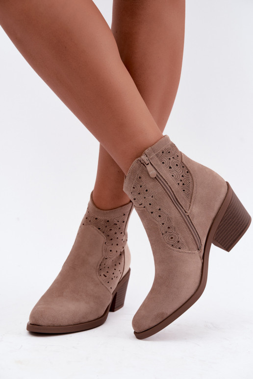 Botines de estilo cowboy en color arena con tacones S.Barski HY62-8147