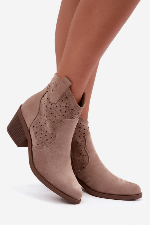 Botines de estilo cowboy en color arena con tacones S.Barski HY62-8147
