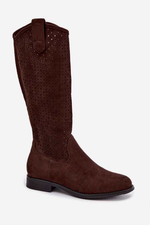 Botas altas con diseño calado y tacones anchos, marrones