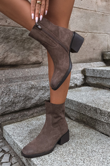 Botines de mujer de ante marrón Iveris 2