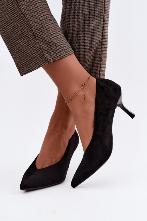 Zapatos de tacón negros con bordado decorativo Sedria
