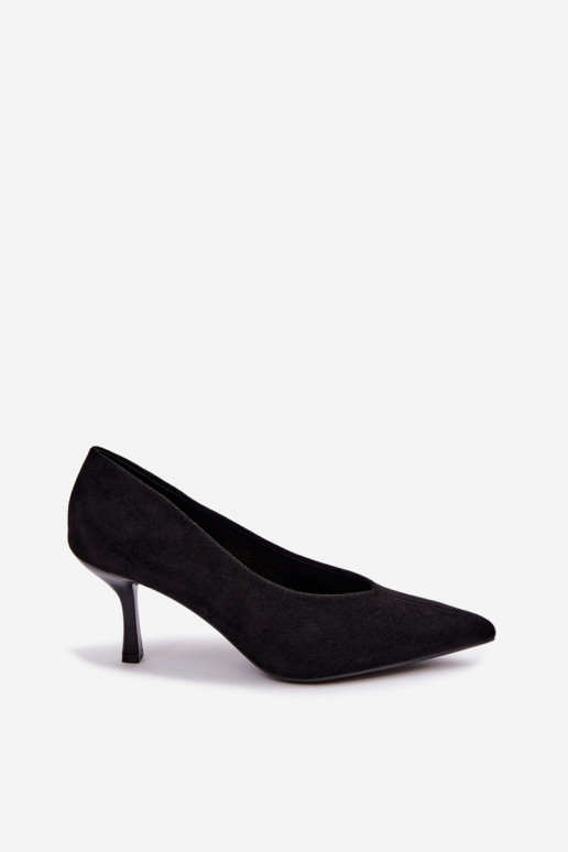 Zapatos de tacón negros con bordado decorativo Sedria