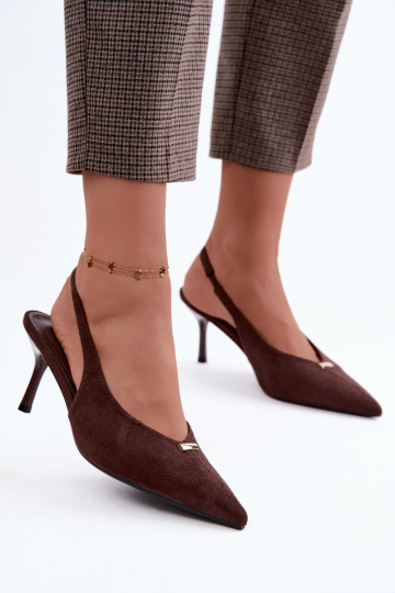 Zapatos de tacón abierto con detalles dorados y tacones finos en color chocolate Renisa 2