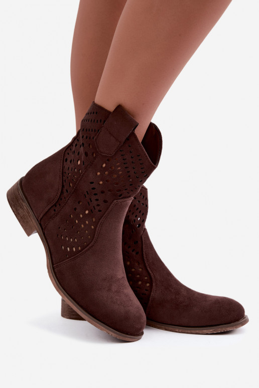 Botines calados con tacones anchos Amisna en color chocolate