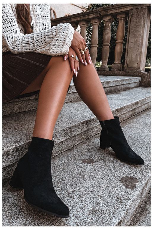 Botines aislados para mujer con tacones Brella en color negro