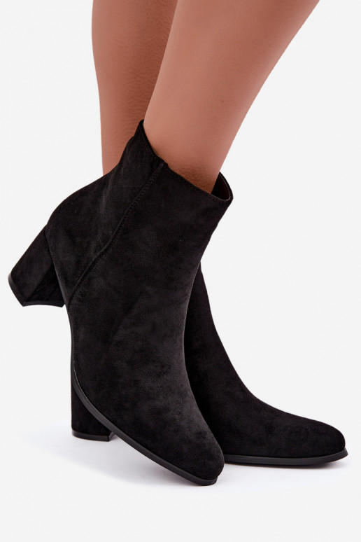 Botines aislados para mujer con tacones Brella en color negro
