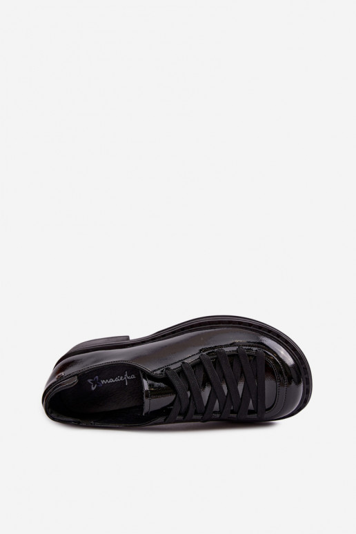 Mocasines de cuero charol con cordones en negro