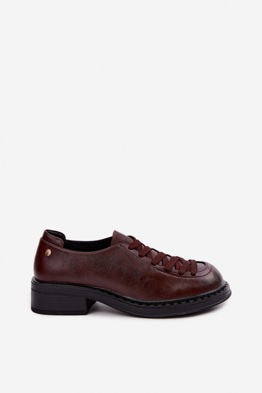Mocasines de cuero charol con cordones en marrón oscuro