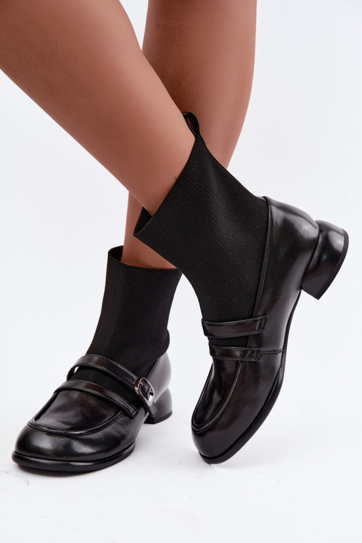 Botines con caña tipo calcetín en negro