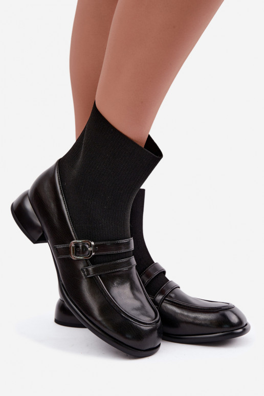 Botines con caña tipo calcetín en negro