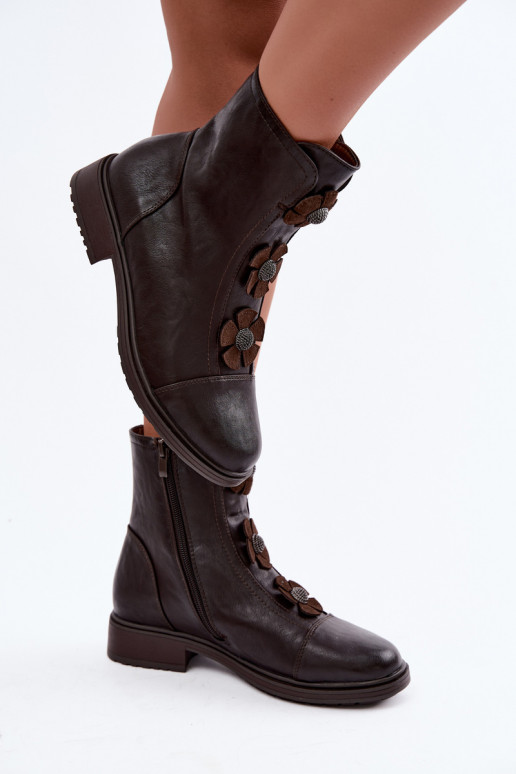 Botines de mujer con tacones anchos y motivos florales en chocolate