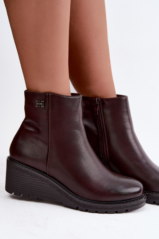 Botines burdeos acolchados con plataforma Larisae