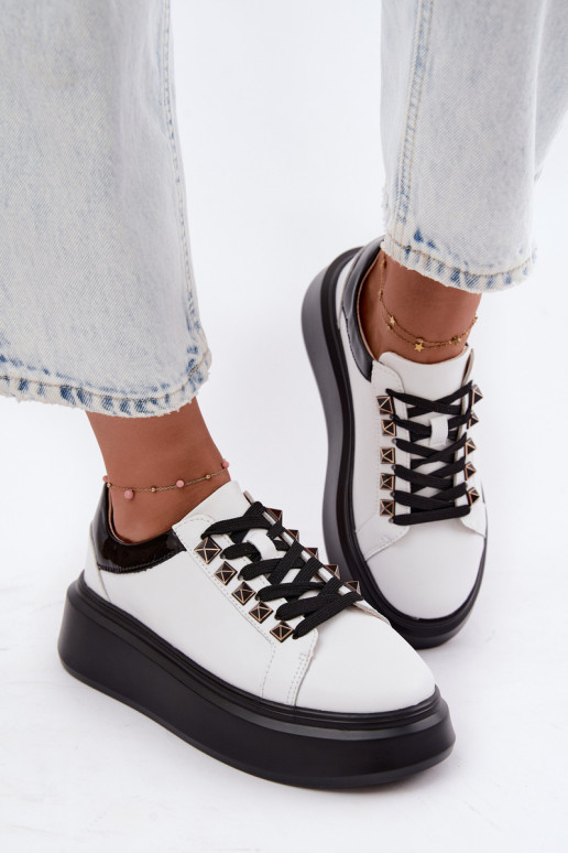 Zapatillas de cuero negras y blancas con tachuelas Artiker 55C0401