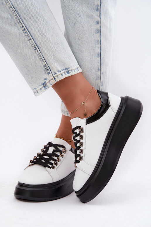 Zapatillas de cuero negras y blancas con tachuelas Artiker 55C0401