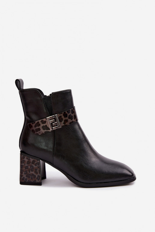Botines de mujer cálidos con correas decorativas Artiker 57C0008 en color negro