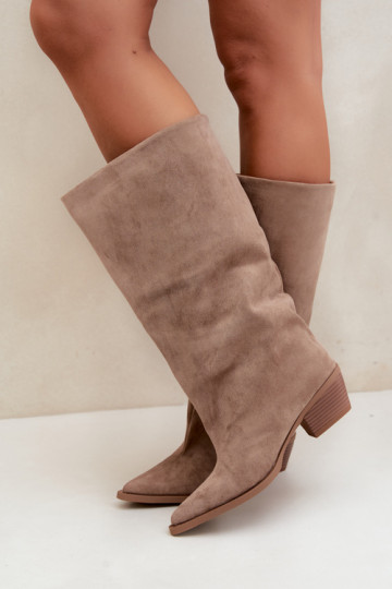 Un modelo convincente botas con tacones de gamuza ecológicaoAe beige Casella 2