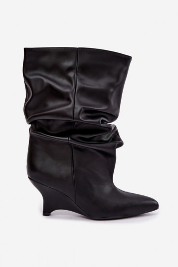 Botines slouchy con plataforma en negro Ilyna