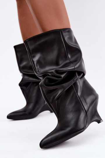 Botines slouchy con plataforma en negro Ilyna 2