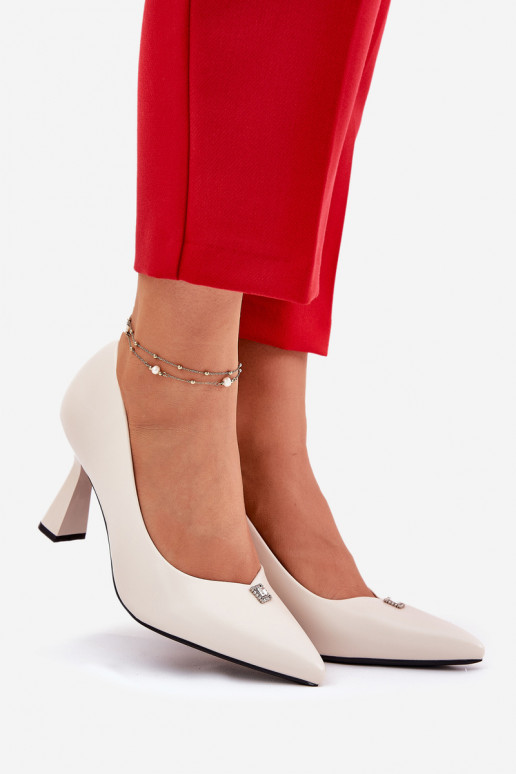 Zapatos de estilo elegante con tacón acampanado Vinceza 62222 color arena