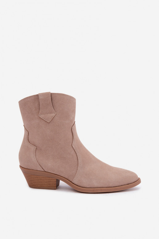 Botas de estilo cowboy de ante sintético con tacones en color arena Daliae